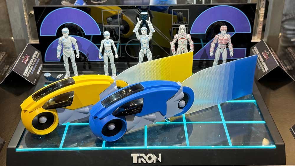 Hasbro-Tron-375-Haslab-NYCC-2025-Booth-Images-15