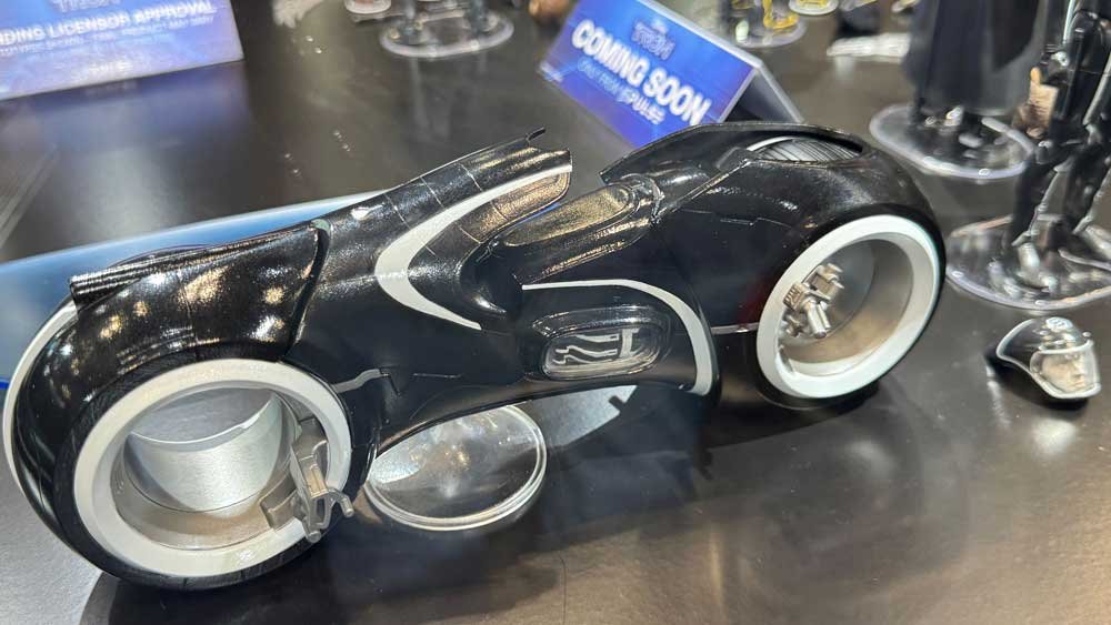 Hasbro-Tron-375-Haslab-NYCC-2025-Booth-Images-9