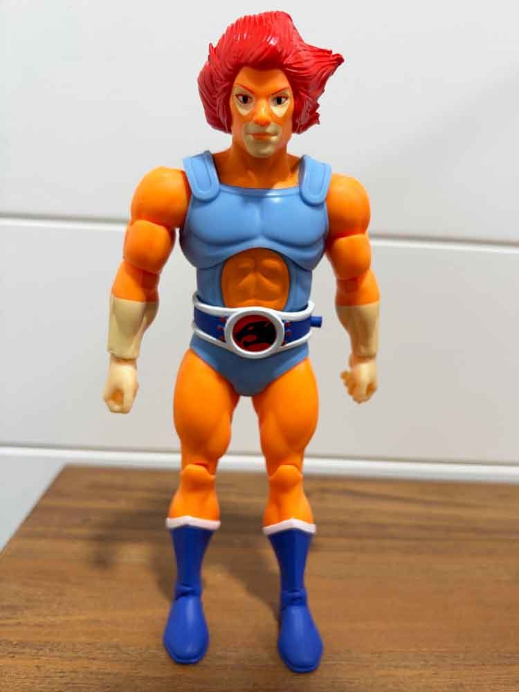 Lion-O-Super7-Deluxe-Toy-Version-IH-front