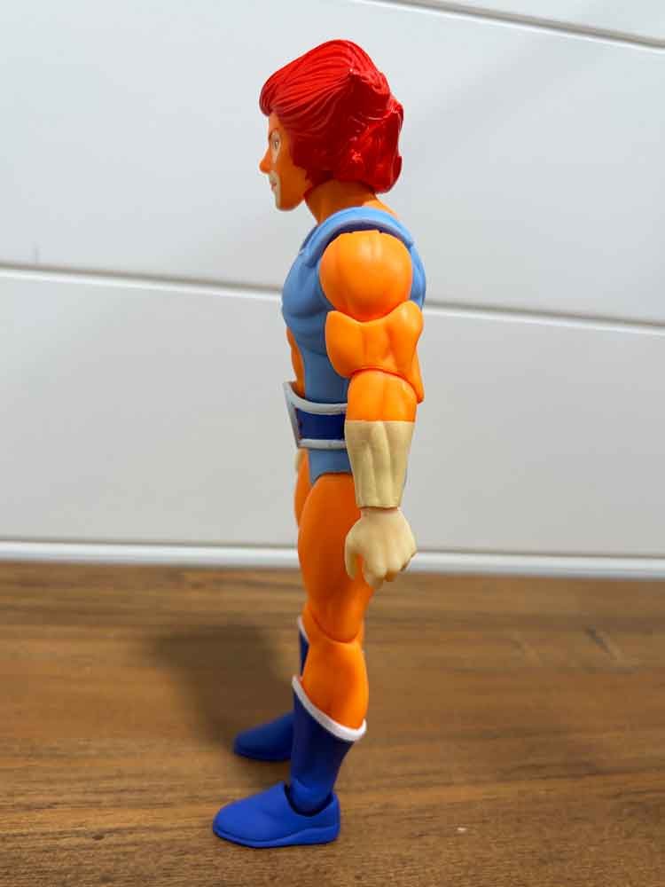 Lion-O-Super7-Deluxe-Toy-Version-IH-left