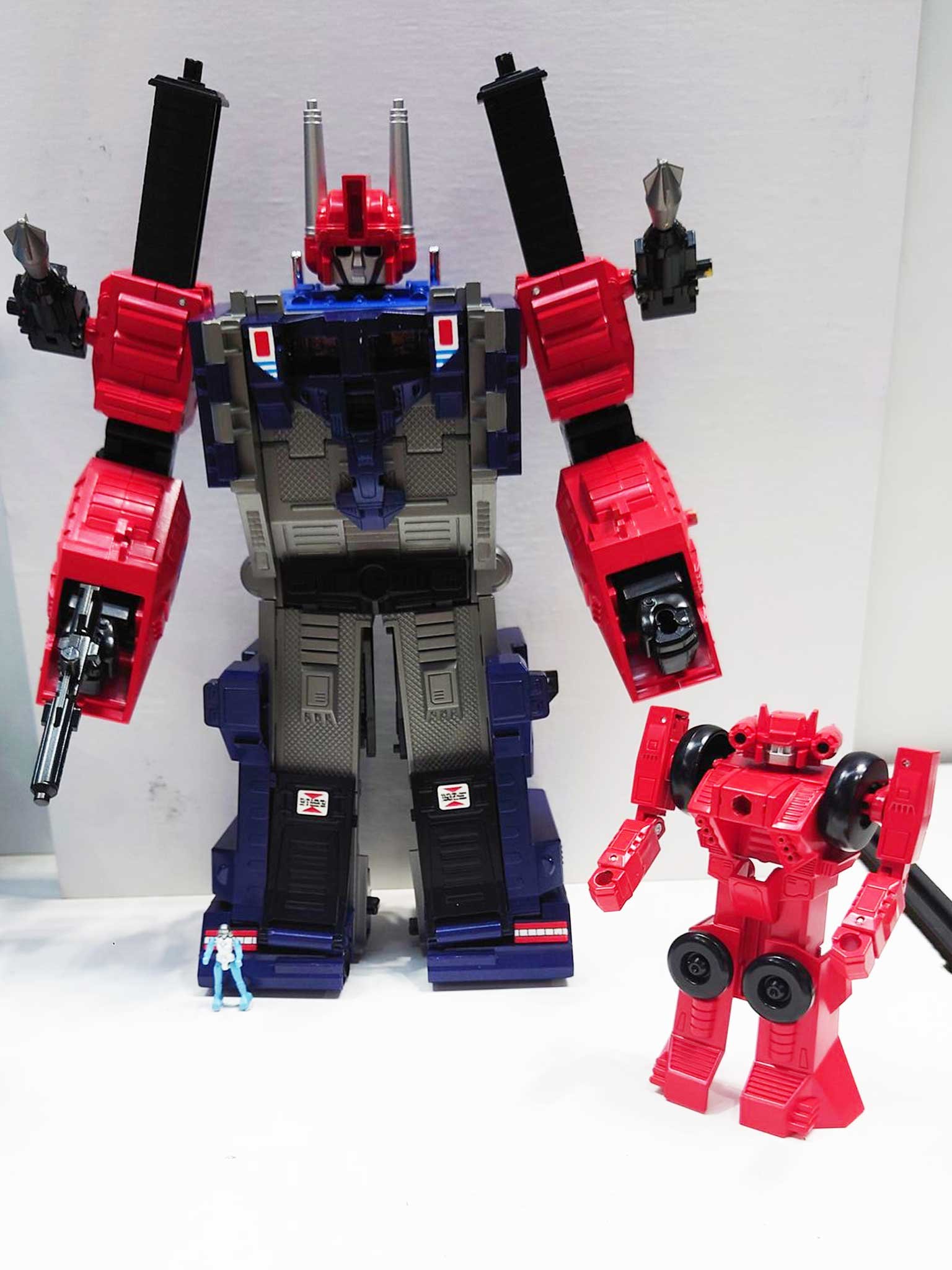 Power-Convoy-Delta-Magnus-Transformers-Missing-Link-Leak