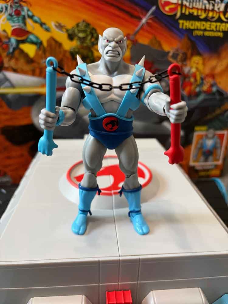 Super7-ThunderTank-Toy-Version-Panthro-Toy-Version-1