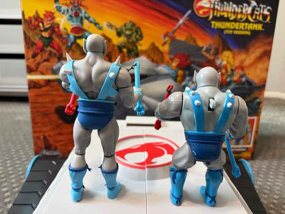 Super7-ThunderTank-Toy-Version-Panthro-Toy-Version-comparison-vintage-rear