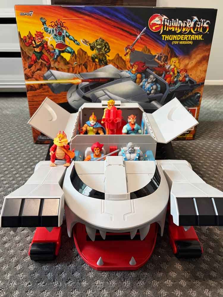 Super7-ThunderTank-Toy-Version-action-pose-5
