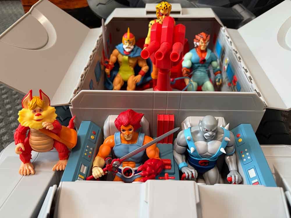 Super7-ThunderTank-Toy-Version-action-pose-7