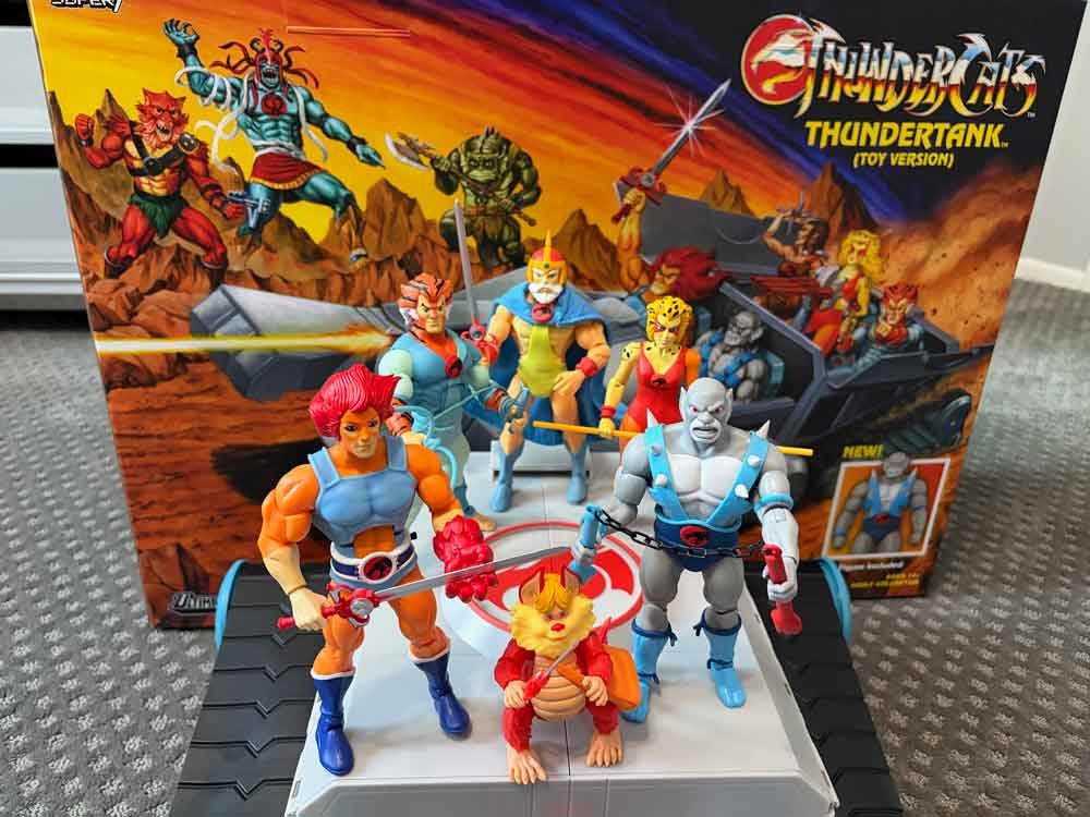 Super7-ThunderTank-Toy-Version-action-pose-8