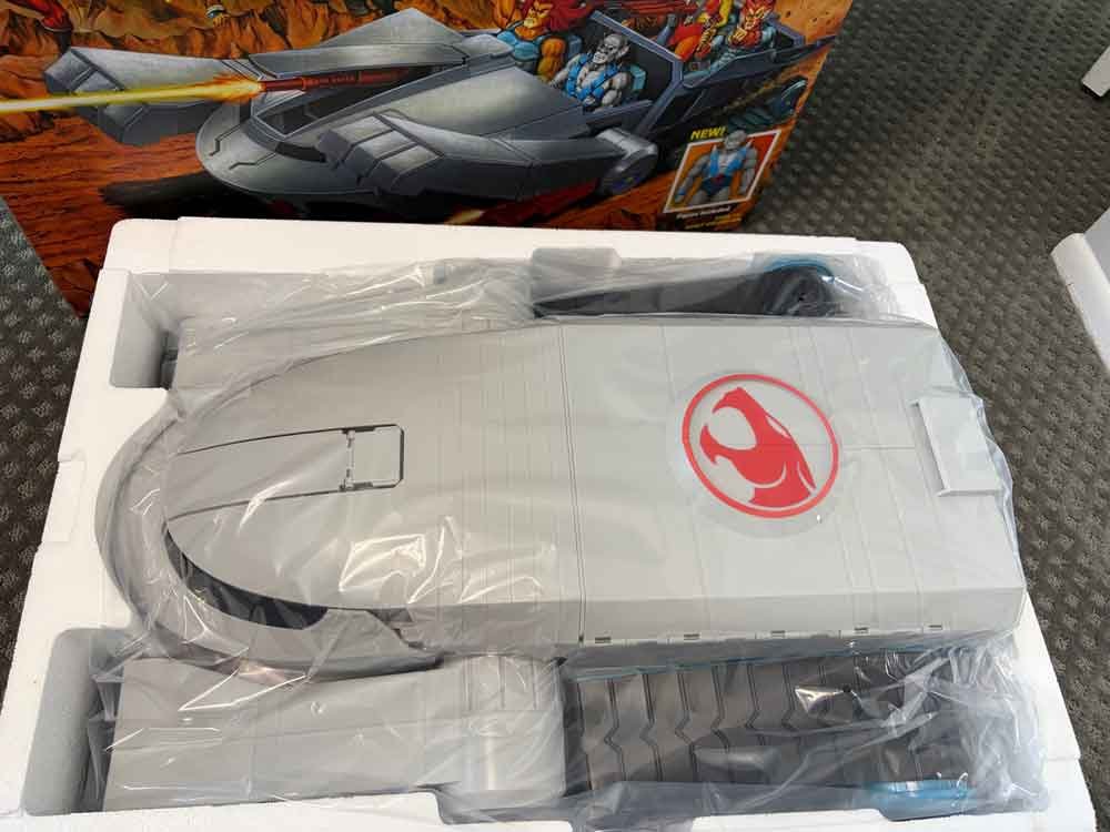 Super7-ThunderTank-Toy-Version-interior