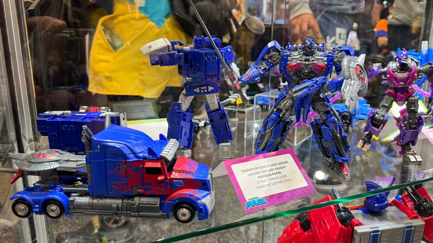 Transformers-NYCC-2025-Booth-Images-19