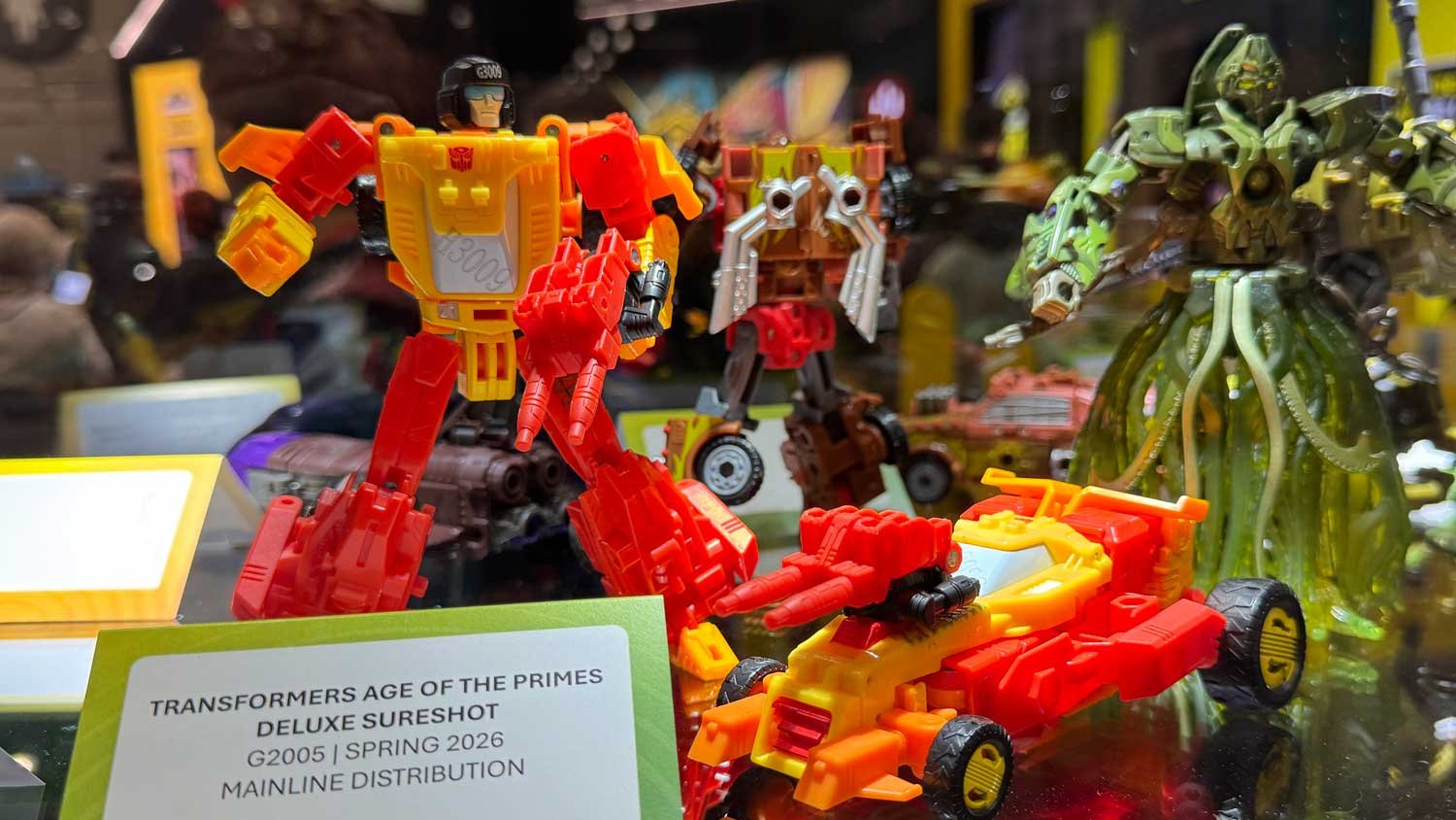 Transformers-NYCC-2025-Booth-Images-39