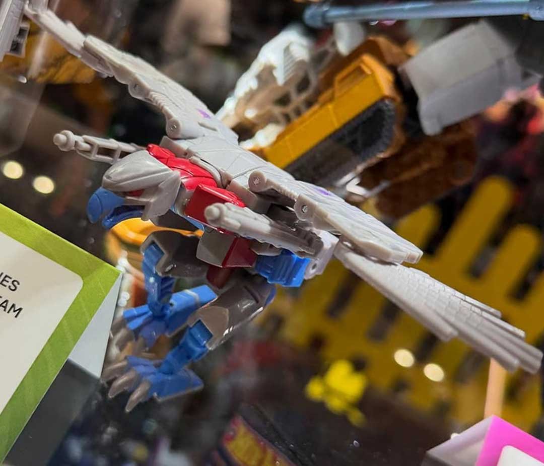 Transformers-NYCC-2025-Booth-Images-45