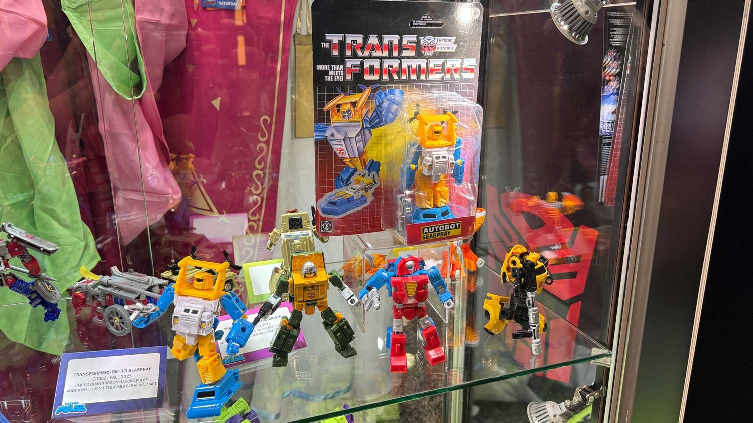 Transformers-NYCC-2025-Booth-Images-47