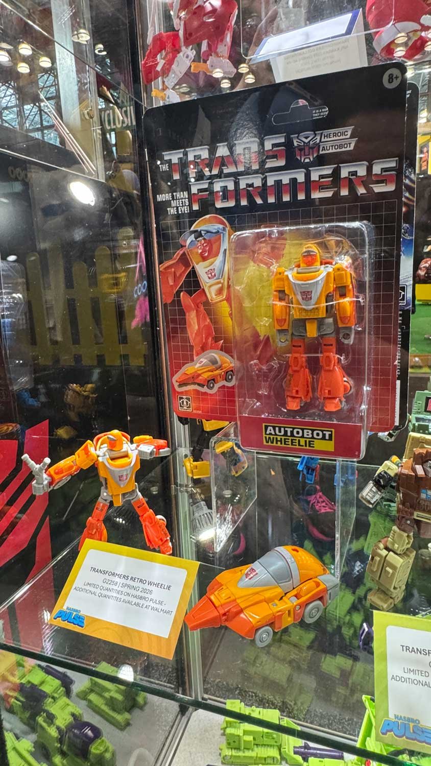 Transformers-NYCC-2025-Booth-Images-9