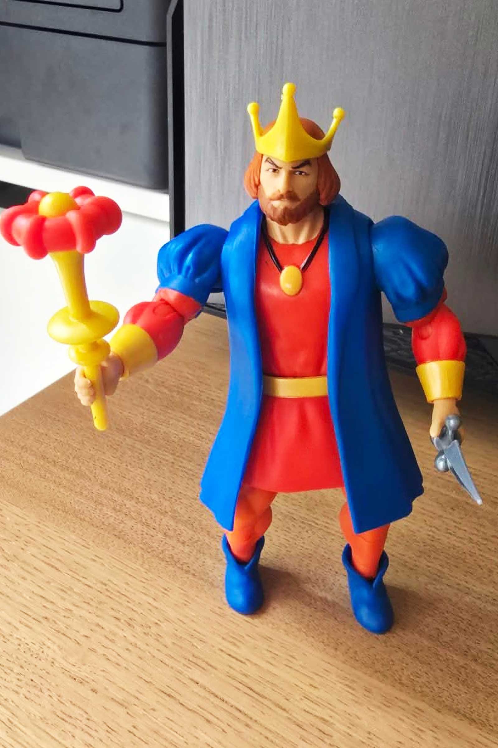 King-Randor-MOTU-Origins-Cartoon-Collection-In-Hand-4