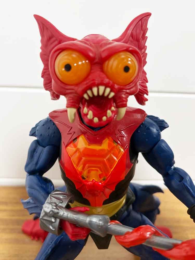 New-Eternia-Mantenna-Masterverse-IH-action-head-close-up-3