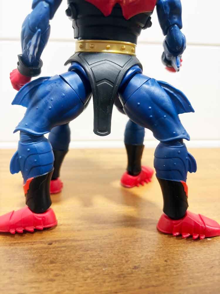 New-Eternia-Mantenna-Masterverse-IH-legs-rear