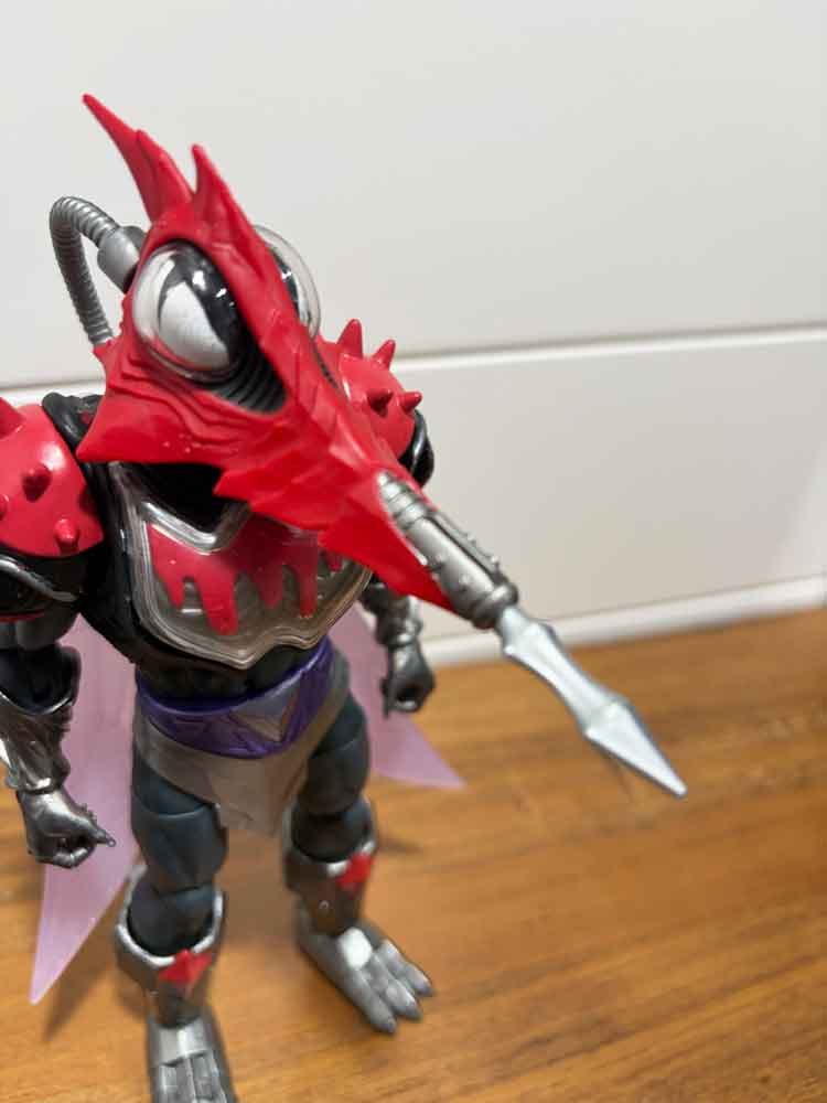 New-Eternia-Mosquitor-Masterverse-IH-head-front