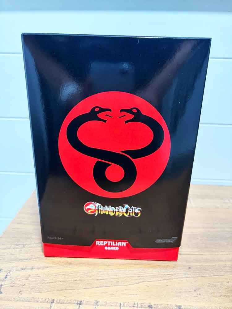 Reptilian-Guard-Super7-ThunderCats-Ultimates-outter-sleeve-front