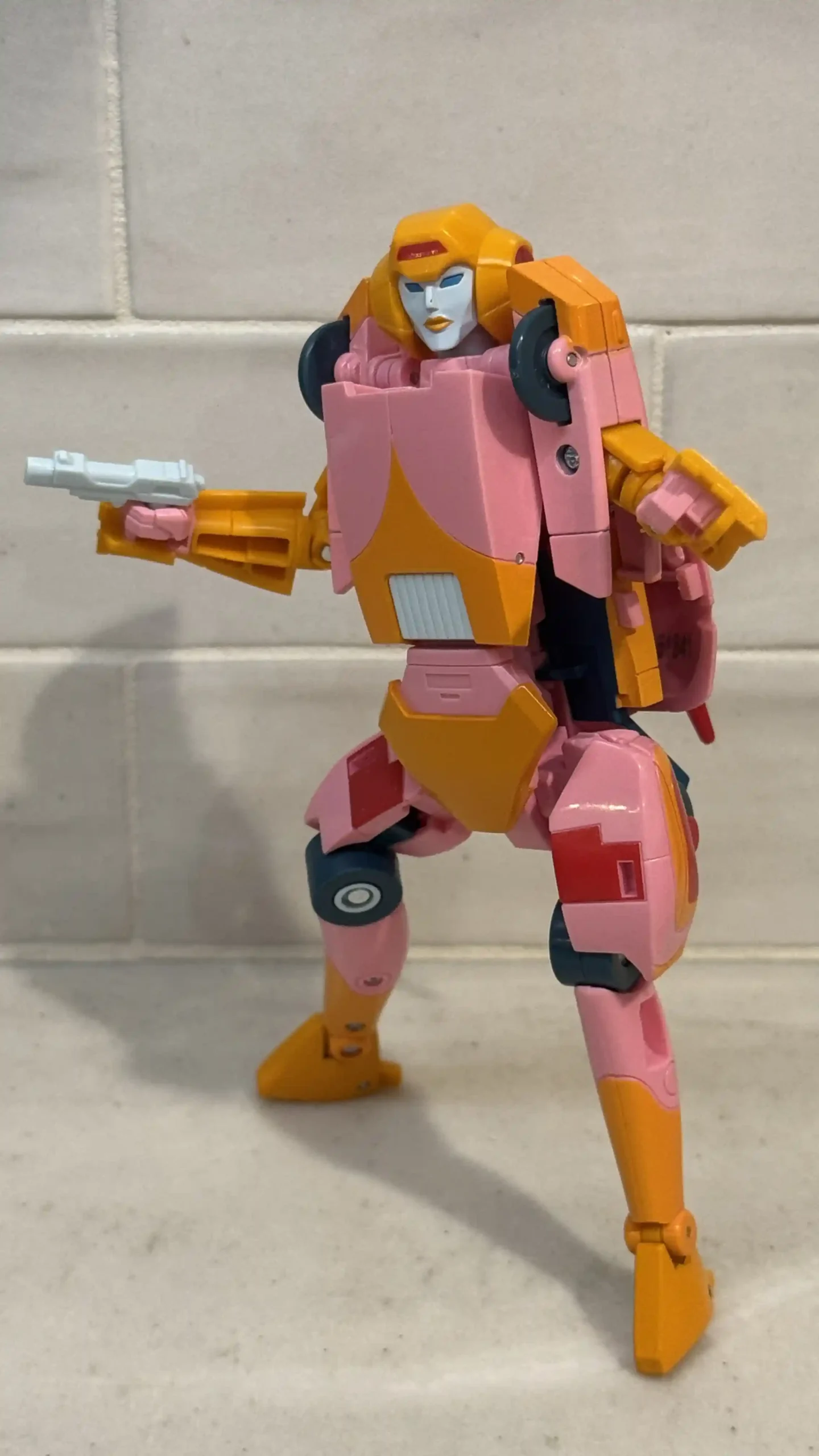 Arcee C-07 Transformers Missing Link 16