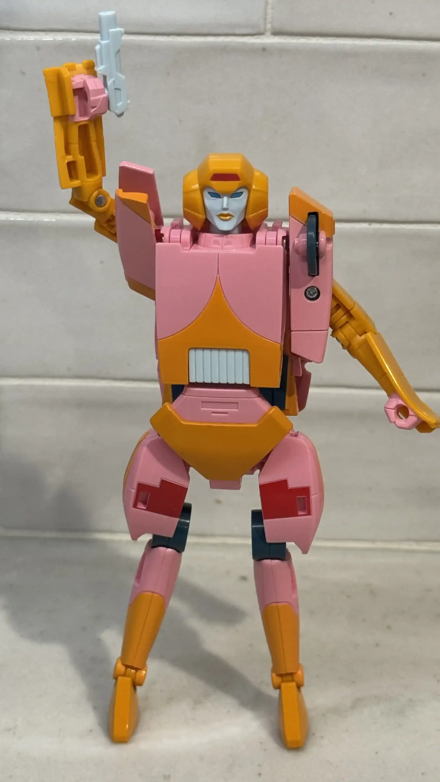Arcee C-07 Transformers Missing Link 18