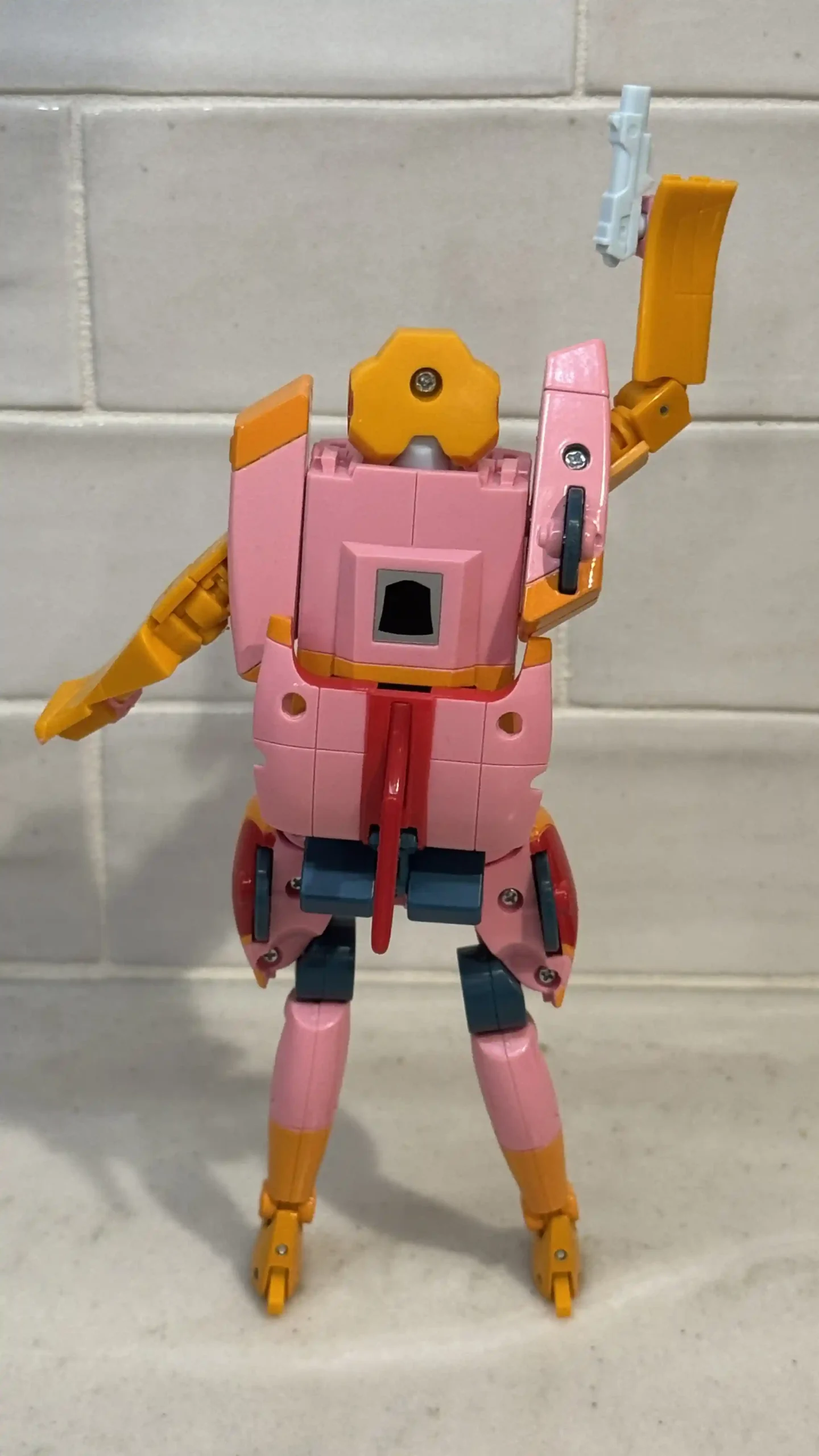 Arcee C-07 Transformers Missing Link 19