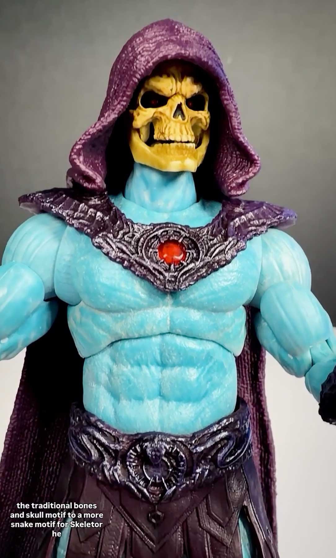 Skeletor-MOTU-Chronicles-Masters-of-the-Universe-Movie-Figure-In-Hand-1