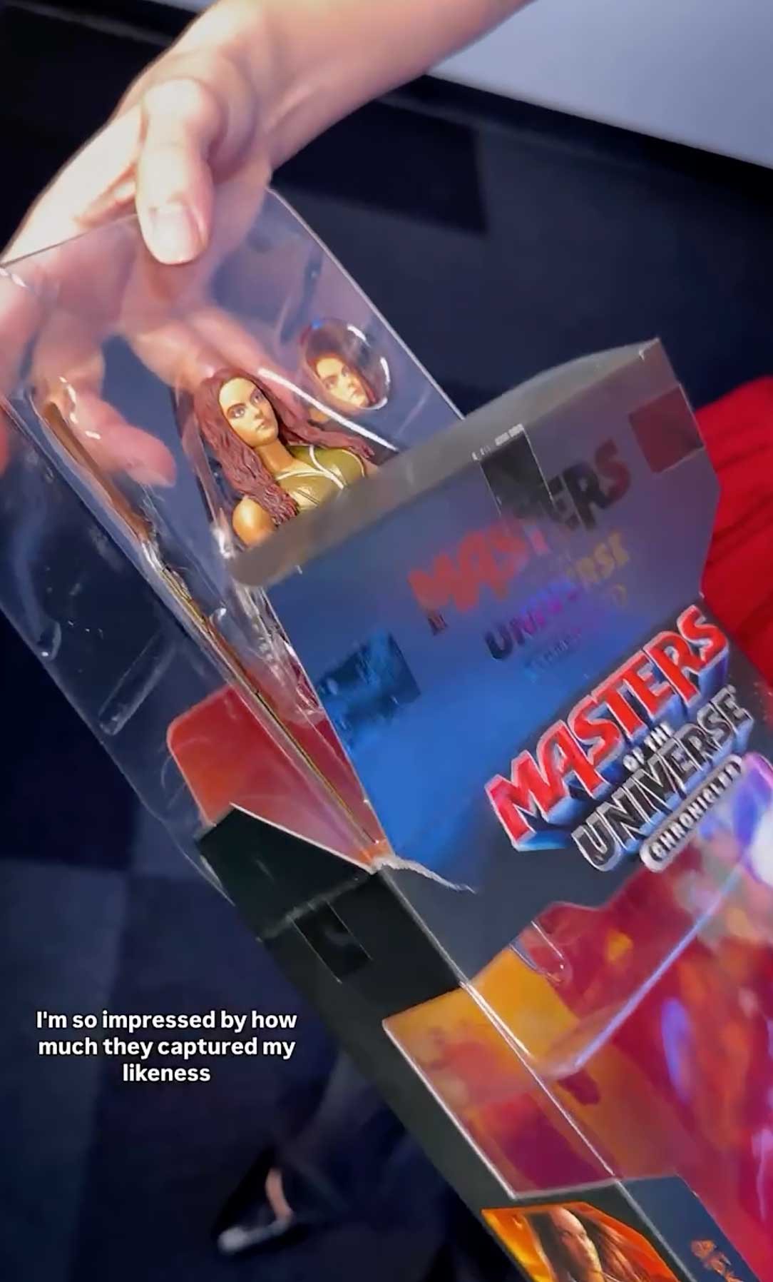 Teela-MOTU-Chronicles-Masters-of-the-Universe-Movie-Figure-In-Hand-1