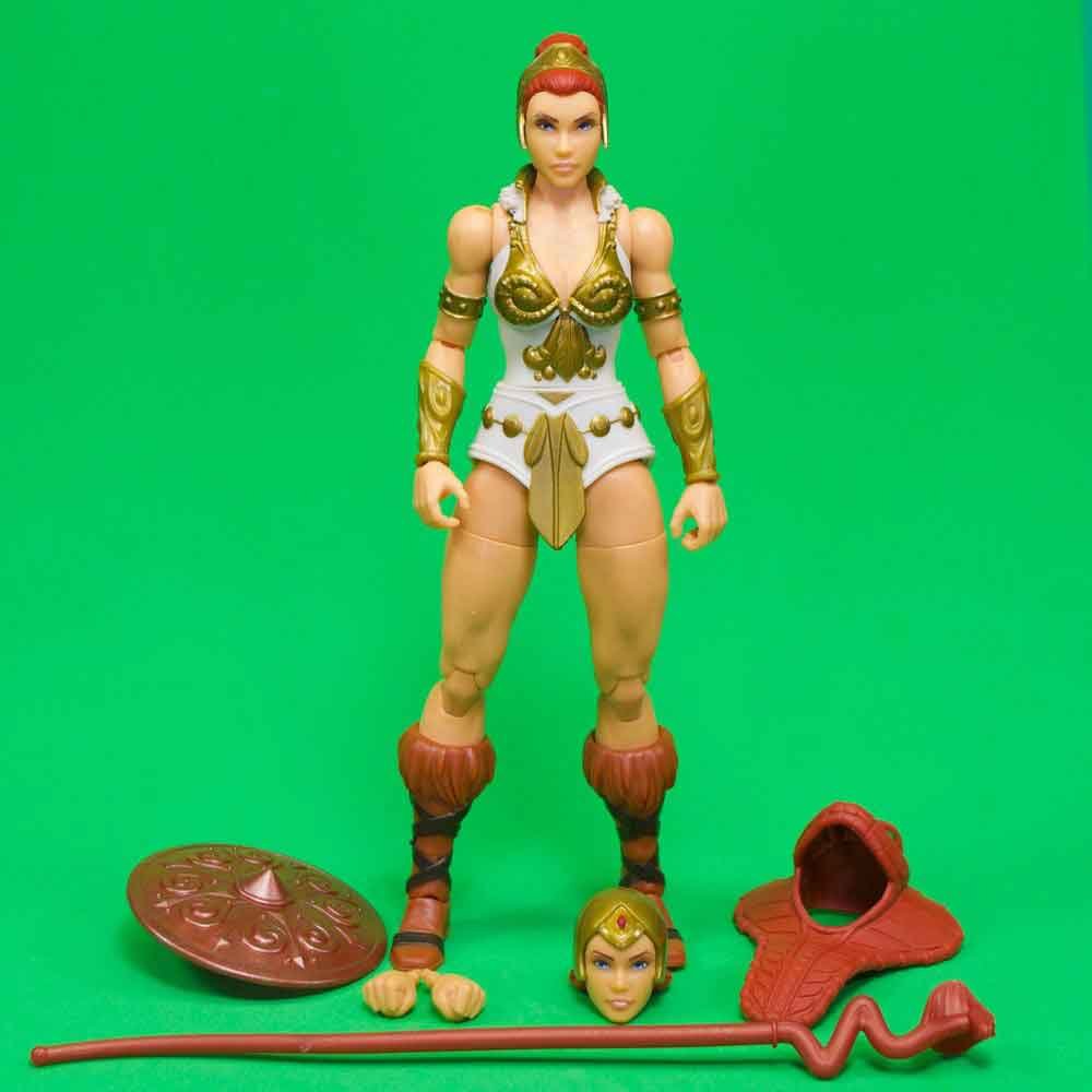 Teela-Masters-of-the-Universe-Vintage-Collection-In-Hand-Images-2