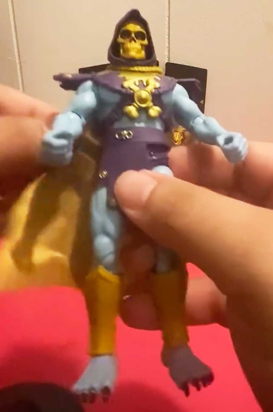 Gold-Skeletor-MOTU-Core-Movie-Figure-In-Hand-5