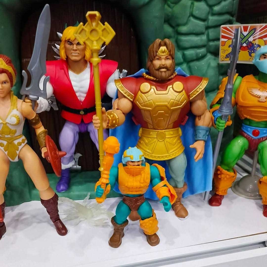 Man-At-Arms-MOTU-MIghty-Masters-Masters-of-the-Universe-Mini-FIgures-6