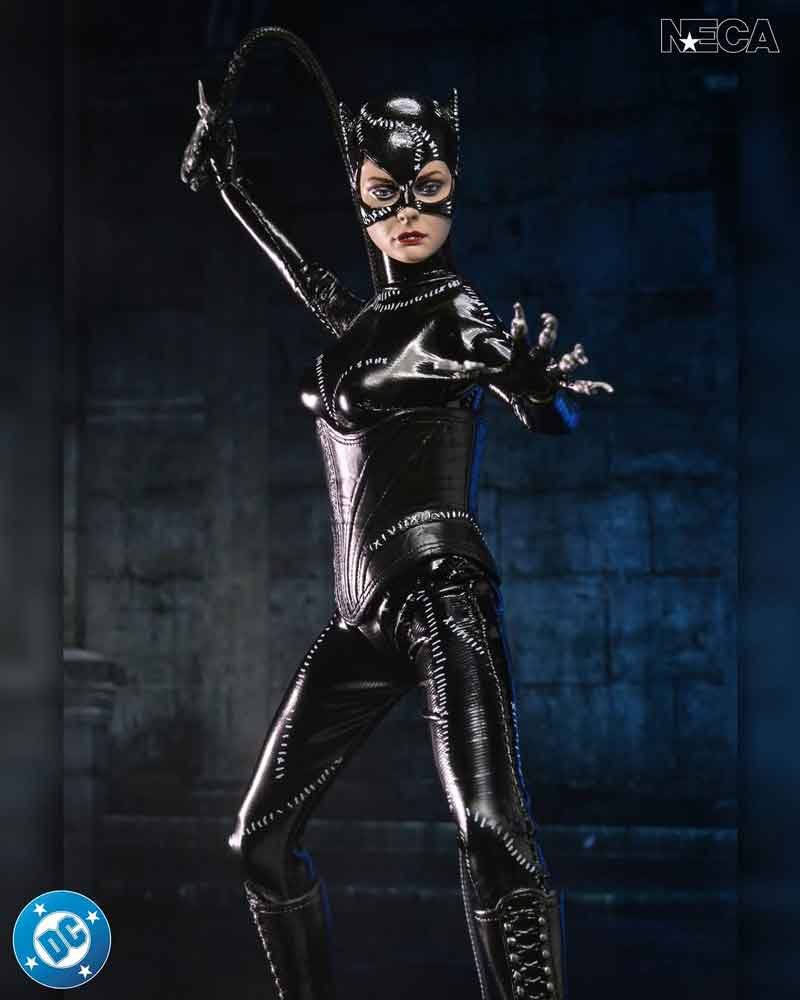 NECA-Batman-Returns-Cat-Woman-Clothed-Figure--4