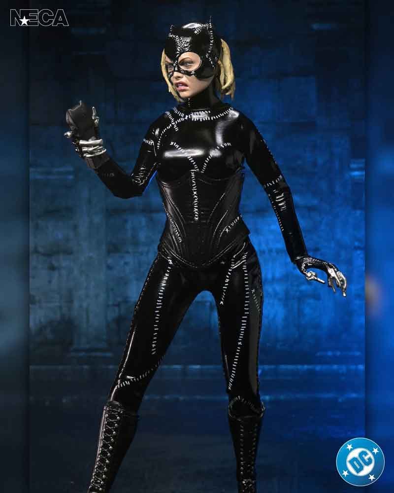 NECA-Batman-Returns-Cat-Woman-Clothed-Figure--5