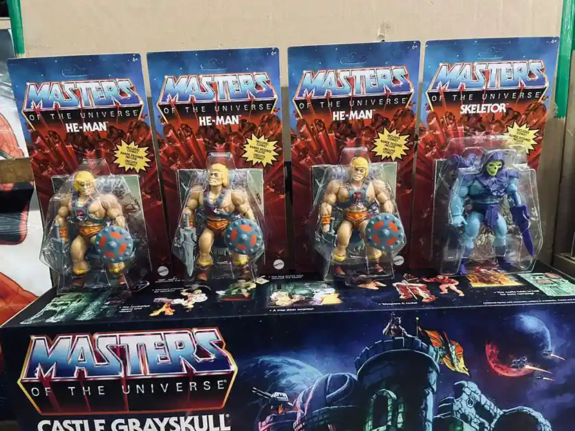 Skeletor and He-Man MOTU Origins Reissue In-Hand 1