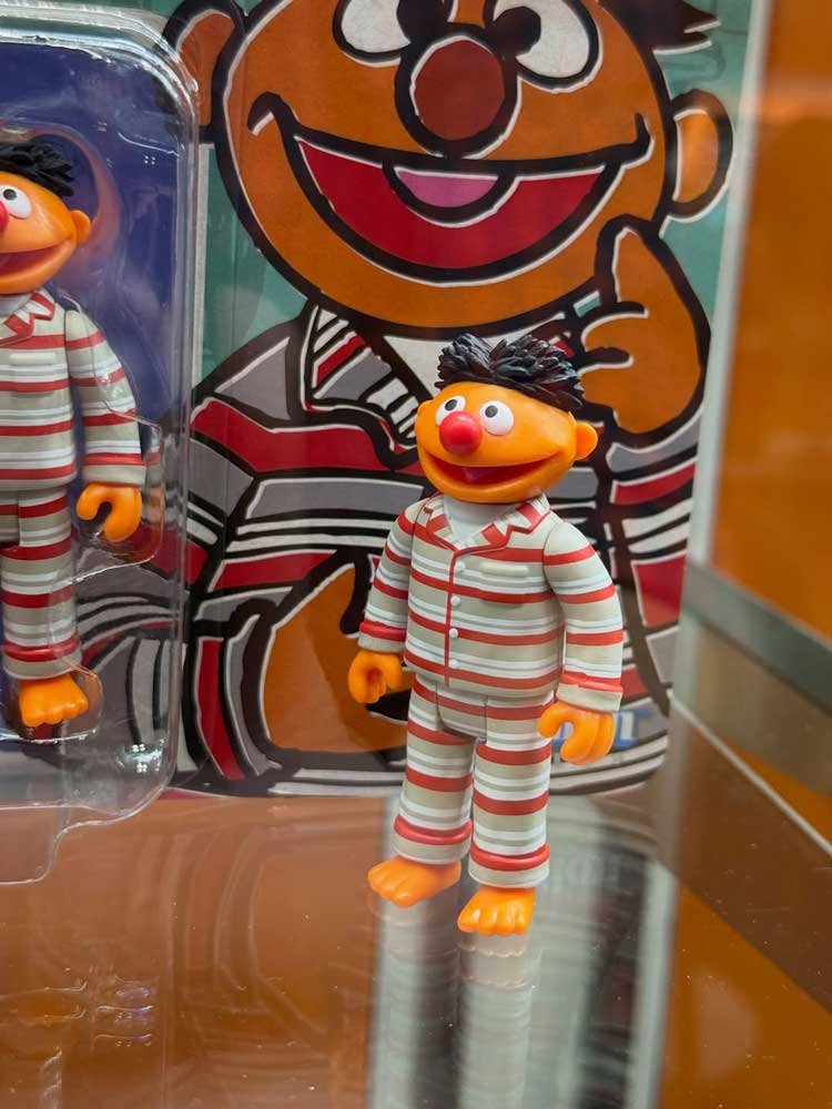Super7-ReAction-Sesame-Street-NY-Toy-Fair-Ernie-in-PJs-2