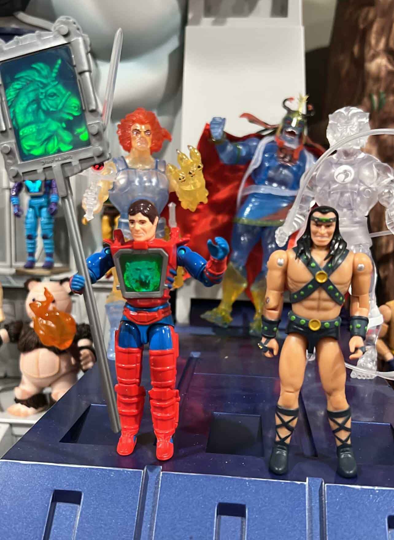 Visionaries-Vintage-Comparison-to-Reaction+-GI-Joe-Ramar