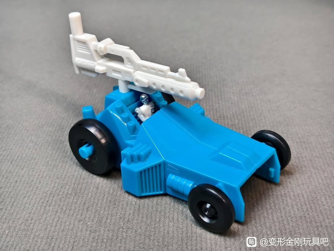 C-10 Ultra Magnus Transformers Missing Link IH 24