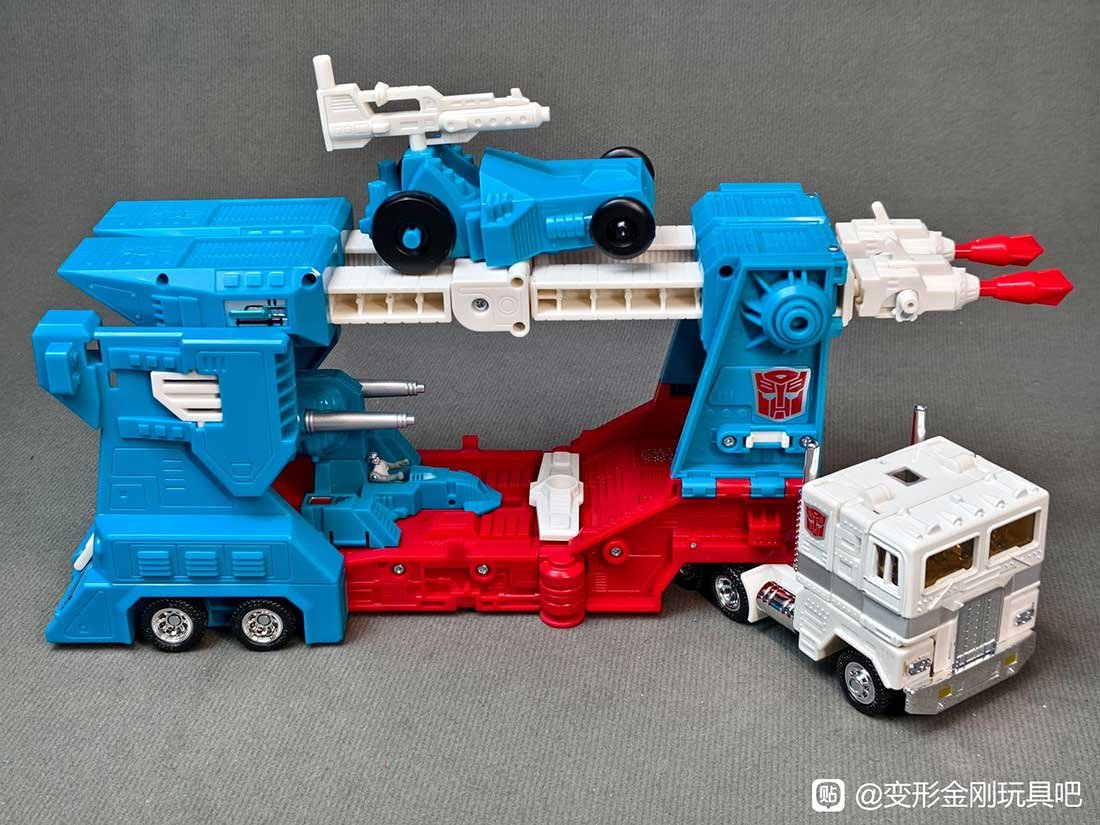 C-10-Ultra-Magnus-Transformers-Missing-Link-IH-26