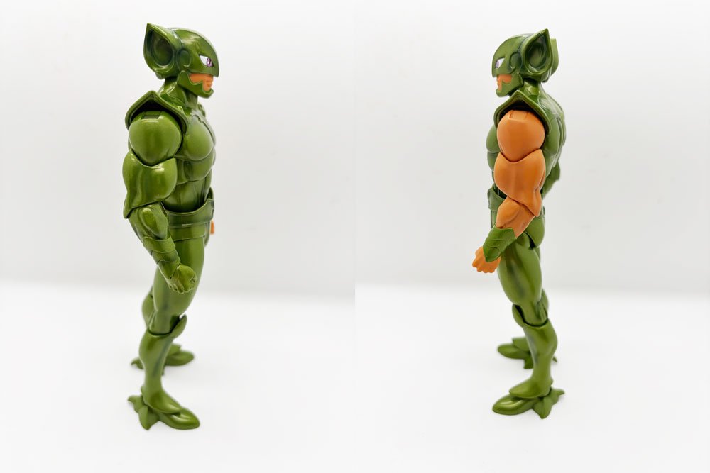 Flashback-Silverhawks-Super7-Ultimates-IH-left-&-right