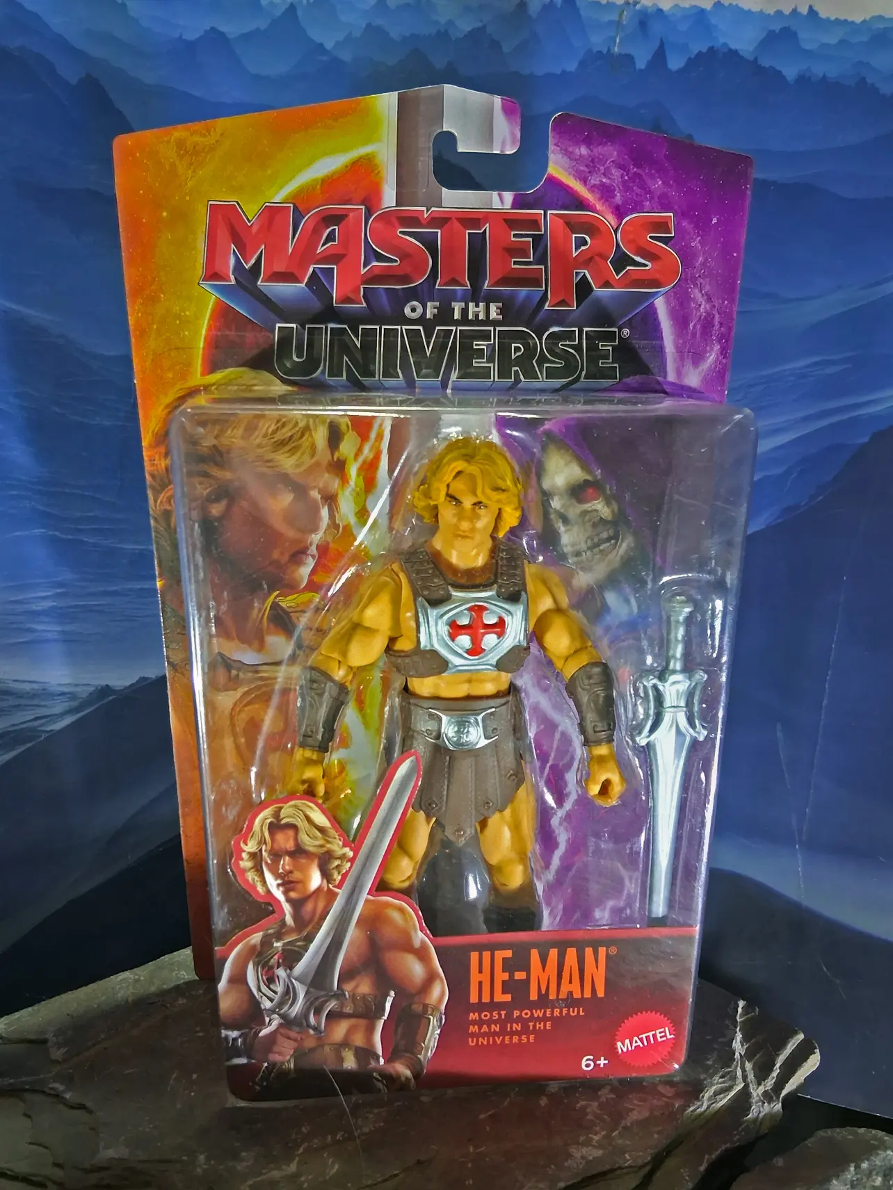 He-Man MOTU Core In-Hand Popheist 1