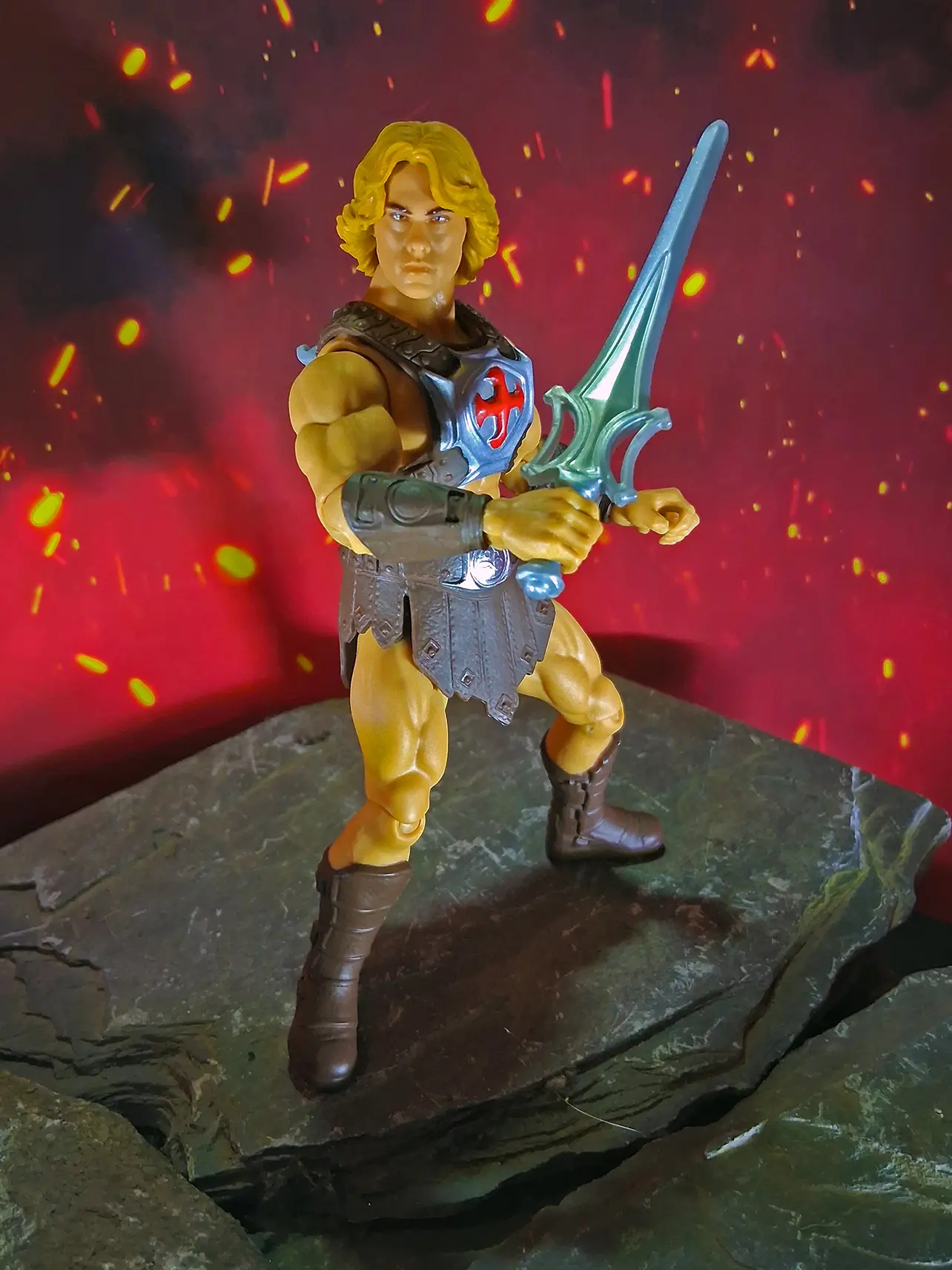 He-Man MOTU Core In-Hand Popheist 6