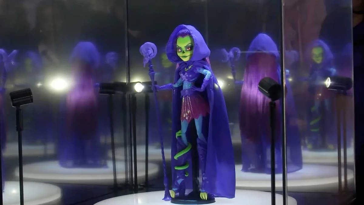 Skullector MOTU Monster High Skeletor 11