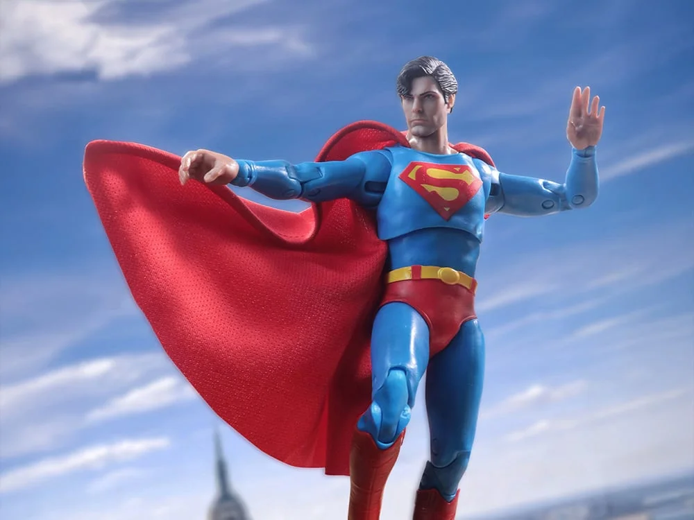 Superman (1978) DC Multiverse Superman (Deluxe Theatrical Edition) Action Figure 3