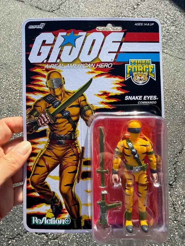 Tiger-Force-Snake-Eyes-Super7-Reaction+-In-Hand-1a