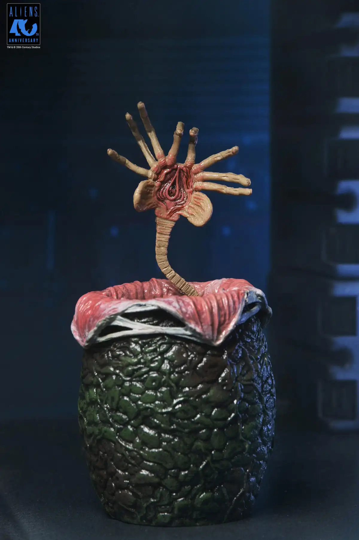 Aliens 40th Anniversary Ultimate Warrior Xenomorph Action Figure 13