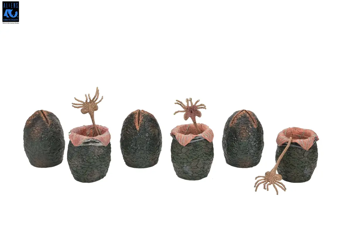 Aliens 40th Anniversary Xenomorph Eggs Set 6 Pack in Collectible Carton 12