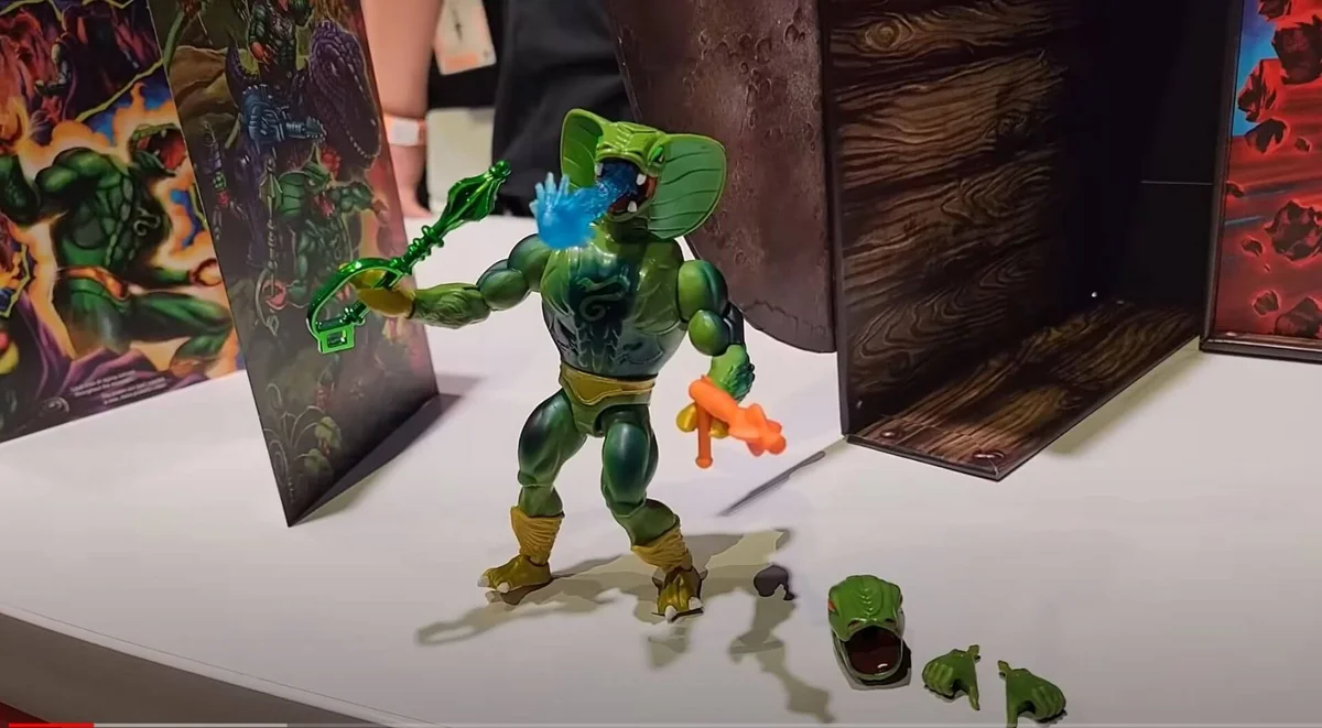 Camo Khan MOTU Origins 2022 SDCC reveal close up