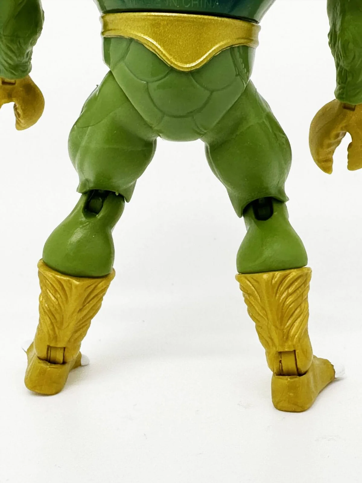 Camo Khan MOTU Origins Mattel Creations legs rear