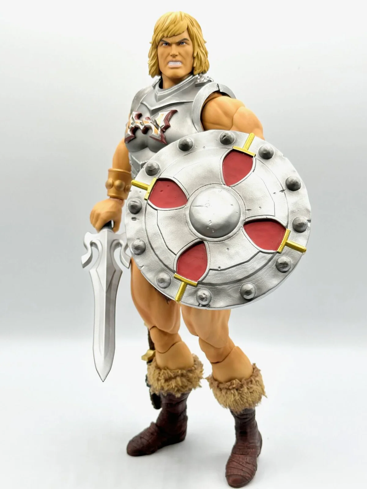 Deluxe Mondo He-Man Timed Edition Battle Armor Pose 2