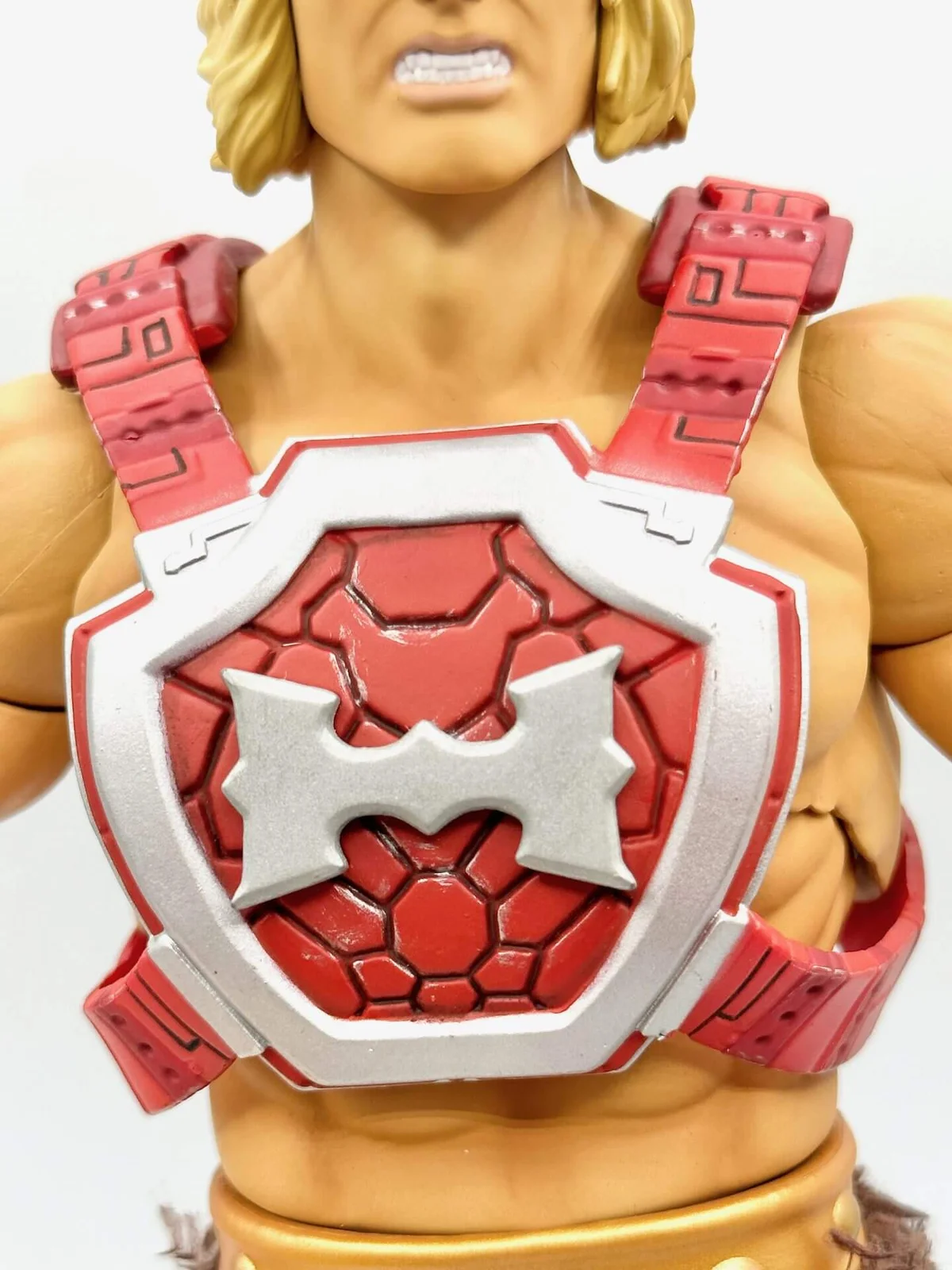 Deluxe Mondo He-Man Timed Edition Thunder Punch Chest Armor Front