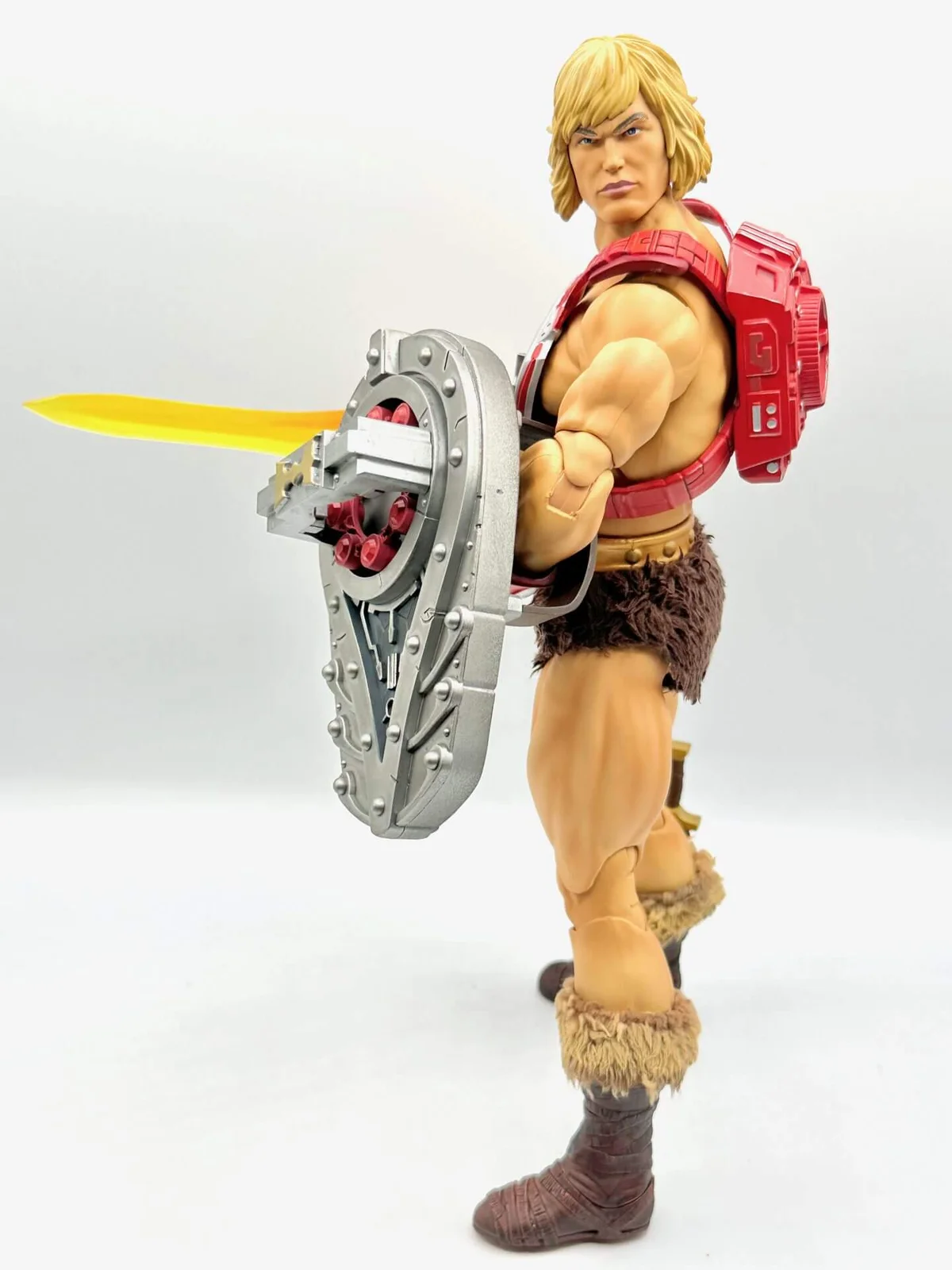 Deluxe Mondo He-Man Timed Edition Thunder Punch Pose 3