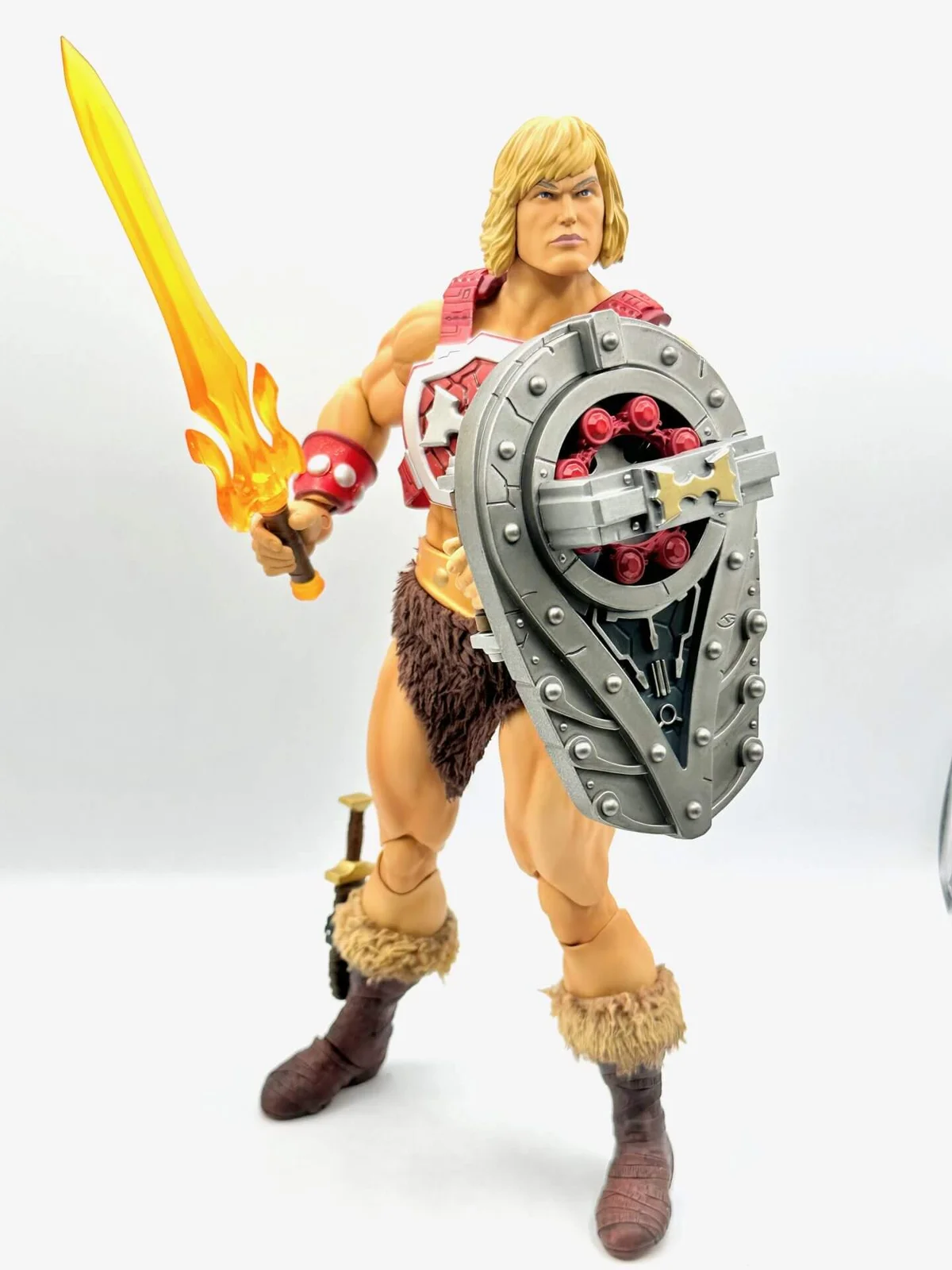 Deluxe Mondo He-Man Timed Edition Thunder Punch Pose 4